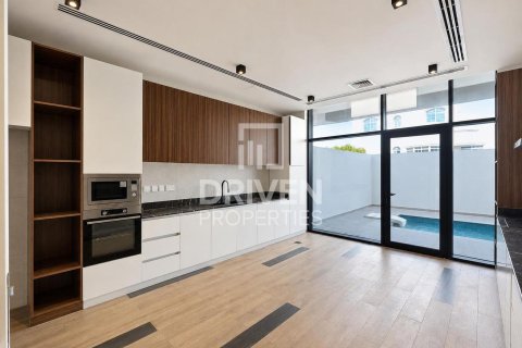 Таунхаус с 4 спальнями в Mirdif Villas, ОАЭ №217897 7
