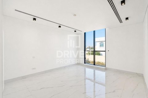 Таунхаус с 4 спальнями в Mirdif Villas, ОАЭ №217897 9