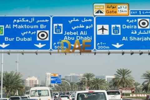 Bâtiment de 1114.8m² à Deira, UAE No. 4677 11