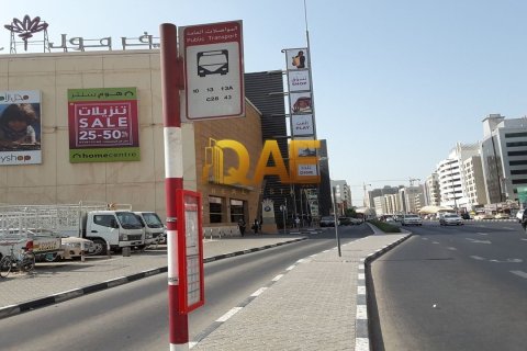 Bâtiment de 1114.8m² à Deira, UAE No. 4677 10