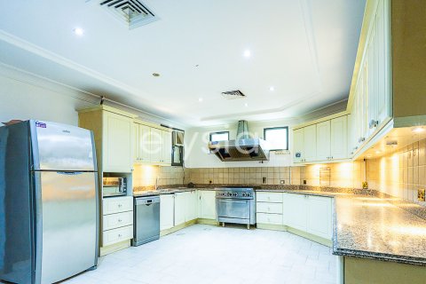 Villa de 4 dormitorios en Garden Homes, UAE No. 64954 23