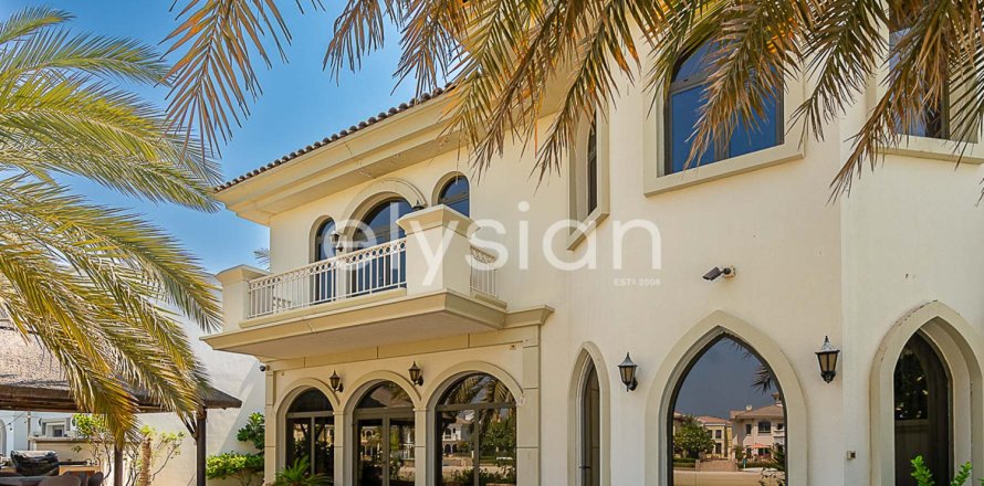 Villa de 4 dormitorios en Garden Homes, UAE No. 64954