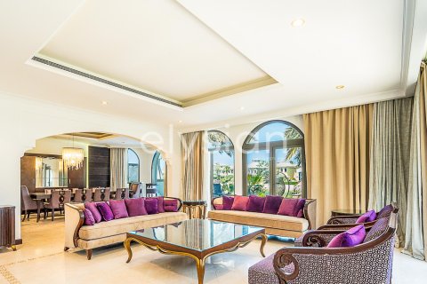 Villa de 4 dormitorios en Garden Homes, UAE No. 64954 3