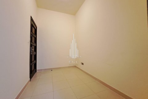 Villa de 4 dormitorios en Al Dhafrah, UAE No. 22620 5