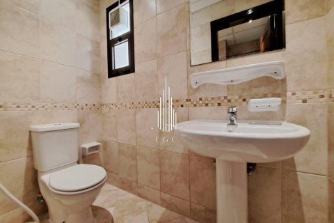 Villa de 4 dormitorios en Al Dhafrah, UAE No. 22620 23