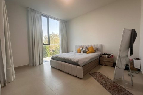 Townhouse de 3 dormitorios en Tilal City, UAE No. 215276 9