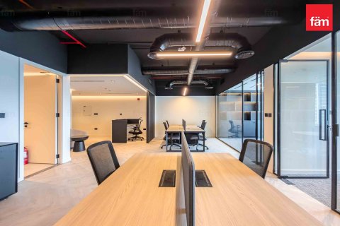 101.2m² Office in Dubai, UAE No. 169957