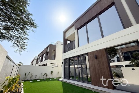 4 bedrooms Villa in Aura, UAE No. 220789 10
