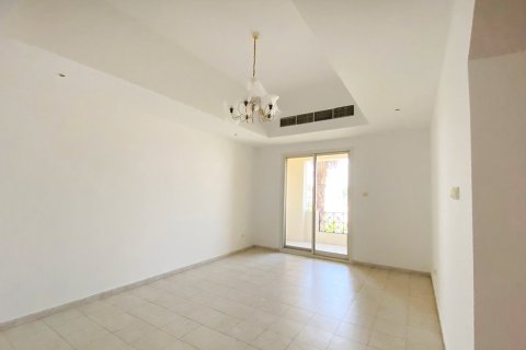 Таунхаус с 4 спальнями в Mirdif Villas, ОАЭ №218804 9