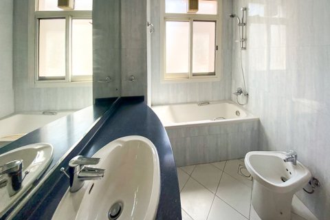 Таунхаус с 4 спальнями в Mirdif Villas, ОАЭ №218804 14