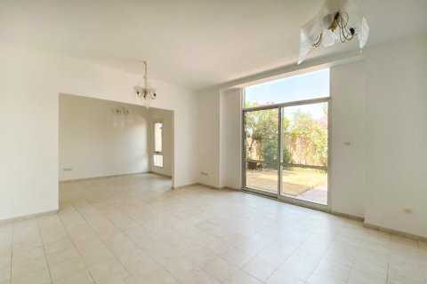 Таунхаус с 4 спальнями в Mirdif Villas, ОАЭ №218804 10