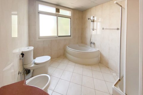Таунхаус с 4 спальнями в Mirdif Villas, ОАЭ №218804 17