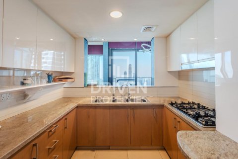 3 bedrooms Apartment in Burj Vista, UAE No. 211266 15