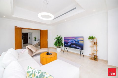 Вилла с 4 спальнями в Jumeirah Islands, ОАЭ №158673 17