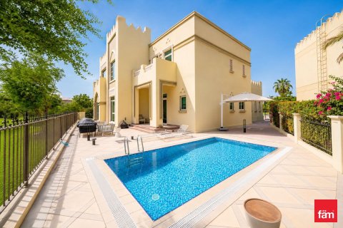Вилла с 4 спальнями в Jumeirah Islands, ОАЭ №158673 21