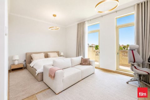 Вилла с 4 спальнями в Jumeirah Islands, ОАЭ №158673 12