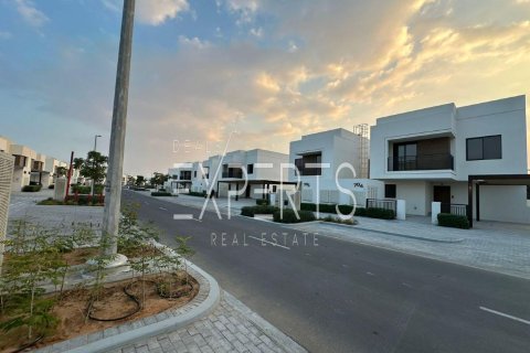 Townhouse de 2 dormitorios en Yas Island, UAE No. 224258