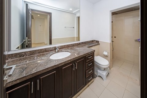 3 bedrooms Townhouse in Bella Casa, UAE No. 167545 17