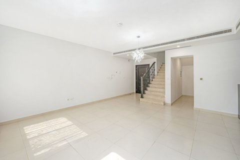 3 bedrooms Townhouse in Bella Casa, UAE No. 167545 4