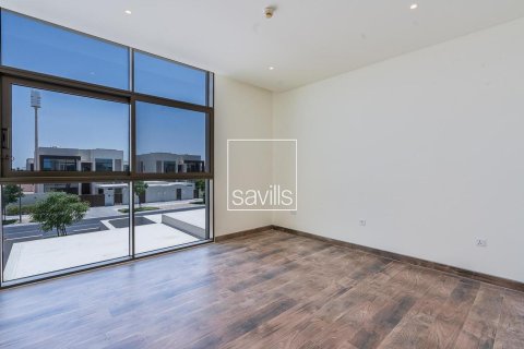 4 bedrooms Villa in Abu Dhabi, UAE No. 211134 8
