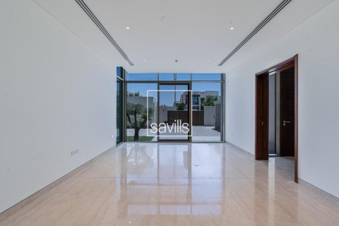 4 bedrooms Villa in Abu Dhabi, UAE No. 211134 4