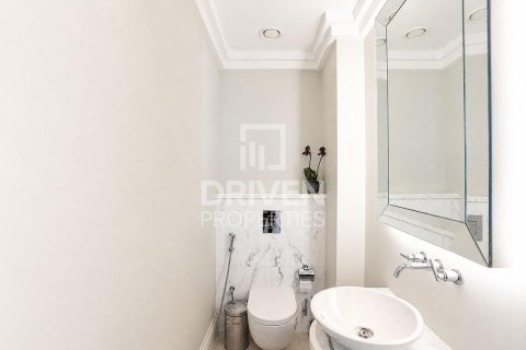 Apartment de 2 dormitorios en Downtown Dubai (Downtown Burj Dubai), UAE No. 223183 22