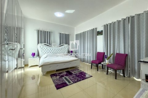 5 bedrooms Villa in Mudon, UAE No. 129818 10