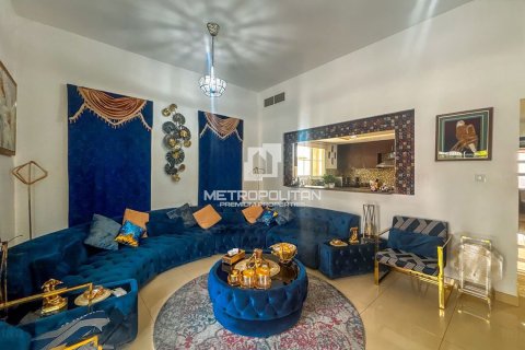 5 bedrooms Villa in Mudon, UAE No. 129818 6