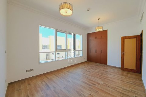Villa de 4 chambres à Al Bateen, UAE No. 37295 15
