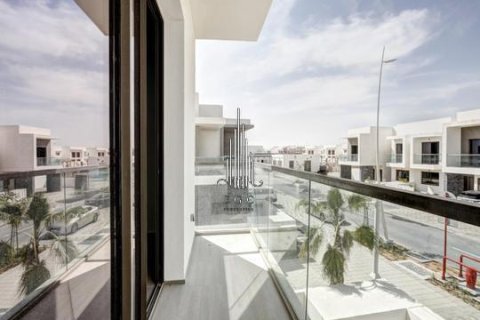 3 bedrooms Villa on the Yas Acres, UAE No. 42545 3