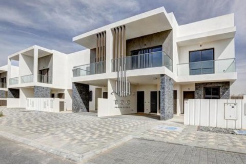 3 bedrooms Villa on the Yas Acres, UAE No. 42545 10