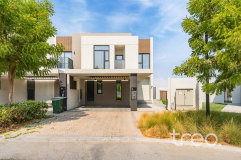 4 bedrooms Townhouse in EMAAR South, UAE No. 220688