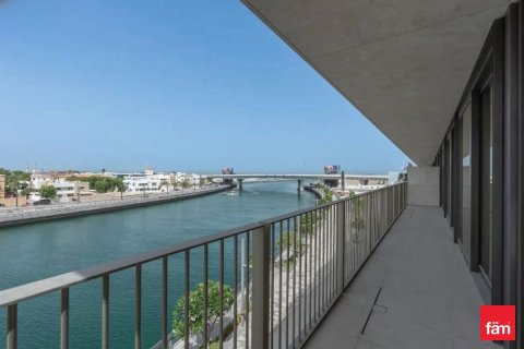 3 bedrooms Apartment in Dubai, UAE No. 158607