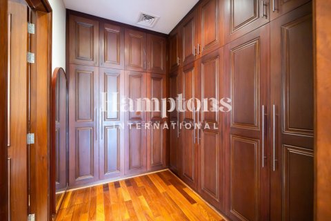 Вилла с 7 спальнями в Emirates Hills, ОАЭ №215671 20