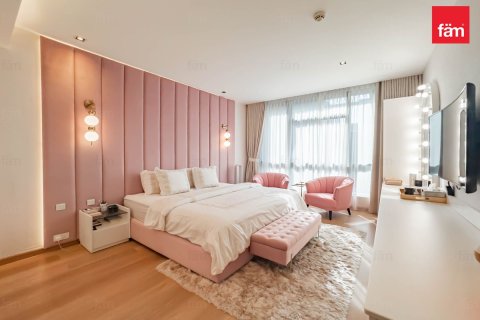 3 bedrooms Apartment in City Walk, UAE No. 207757 13