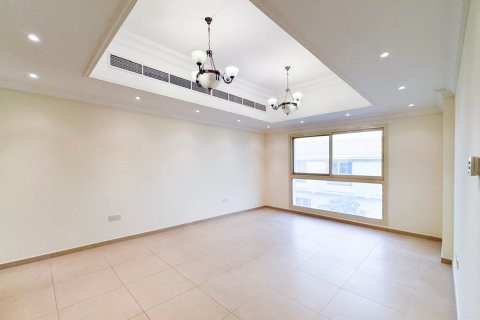 Villa de 5 dormitorios en Umm Suqeim, UAE No. 215366 11