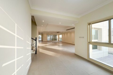 Villa de 5 dormitorios en Umm Suqeim, UAE No. 215366 9