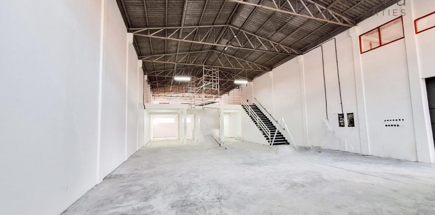 Warehouse de 529.5m² à Al Quoz, UAE No. 47589
