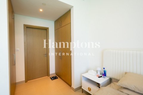 Квартира с 2 спальнями в The Address Dubai Marina, ОАЭ №216968 19
