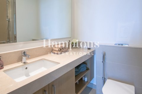 Квартира с 2 спальнями в The Address Dubai Marina, ОАЭ №216968 10