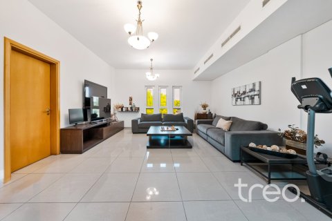 5 bedrooms Villa in The Villa, UAE No. 220762 17