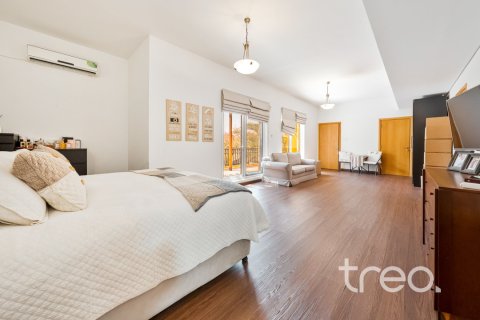 5 bedrooms Villa in The Villa, UAE No. 220762 6