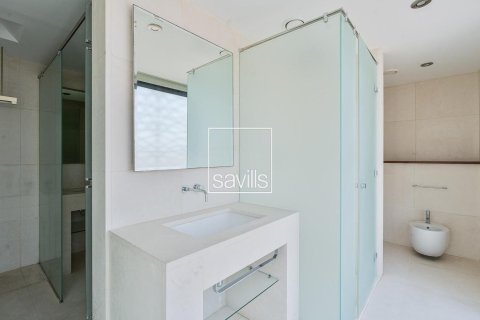 5 bedrooms Villa in Al Qurm, UAE No. 211142 25