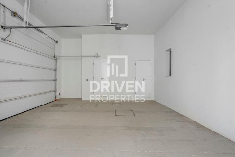 Villa de 4 dormitorios en District One, UAE No. 202702 19