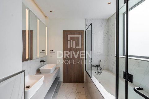 Villa de 4 dormitorios en District One, UAE No. 202702 21