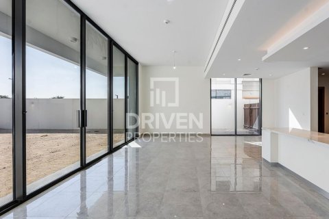 Villa de 4 dormitorios en District One, UAE No. 202702 4