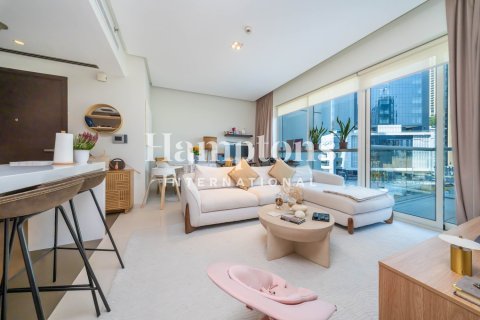 Квартира с 1 спальней в The Address Dubai Marina, ОАЭ №219116 4