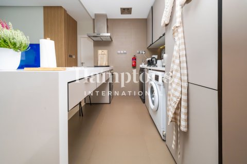 Квартира с 1 спальней в The Address Dubai Marina, ОАЭ №219116 10