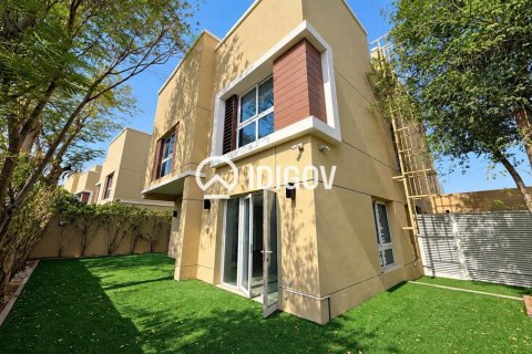 Вилла с 3 спальнями в Dubai Science Park, ОАЭ №213930 9