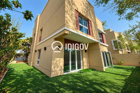 Вилла с 3 спальнями в Dubai Science Park, ОАЭ №213930